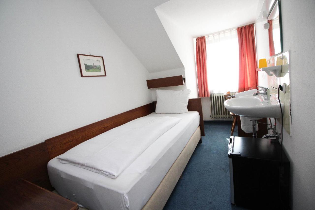 Hotel Pension Koeberl ミュンヘン エクステリア 写真
